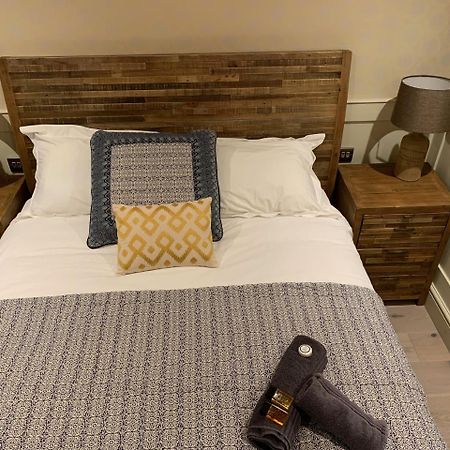 The Tower Arms Hotel Iver Luaran gambar