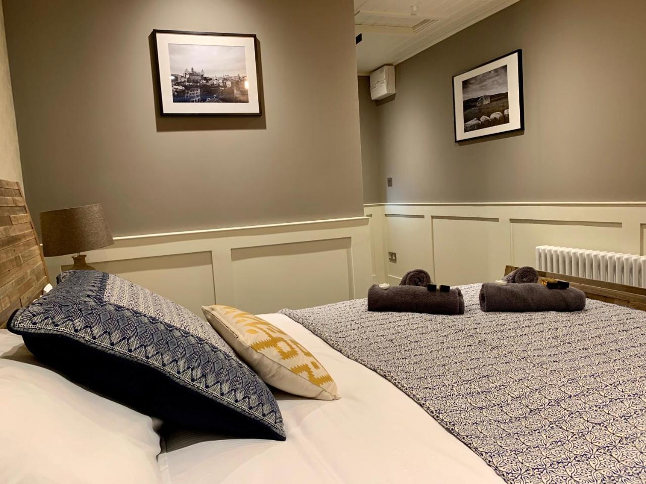 The Tower Arms Hotel Iver Luaran gambar